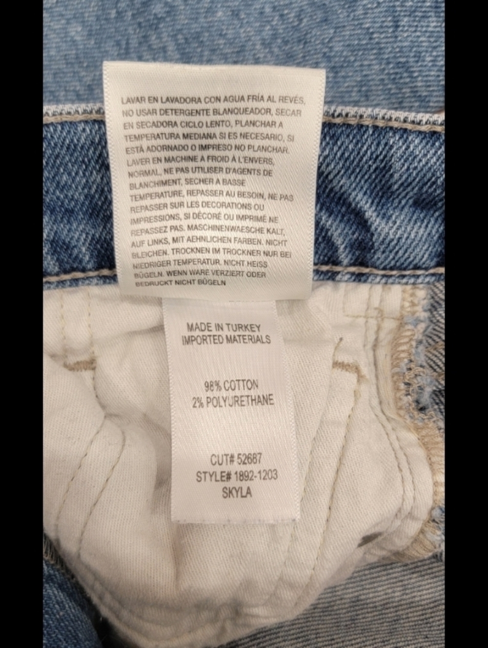 Citizens of Humanity Skyla Straight Leg Cigarette Button-Fly Mid-rise Jeans - Picture 10 of 11